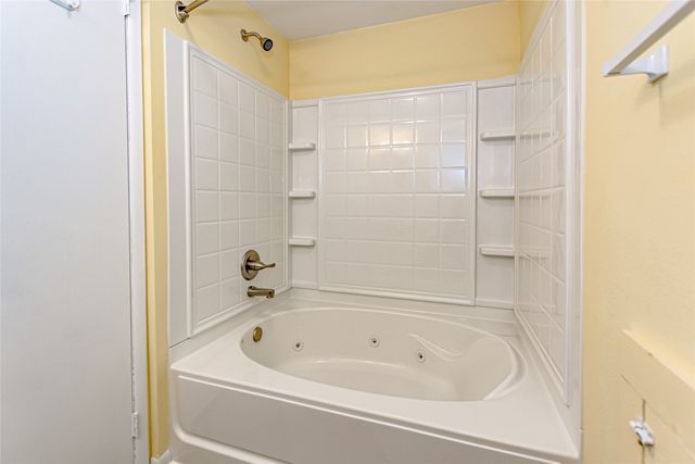 6008 Eastview Avenue SW, Cedar Rapids, IA 52404