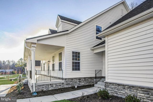 ELIANA COURT - CHESAPEAKE MODEL, Glenn Dale, MD 20769