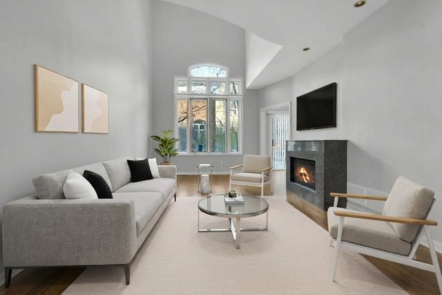 1740 Melise Drive, Glenview, IL 60025