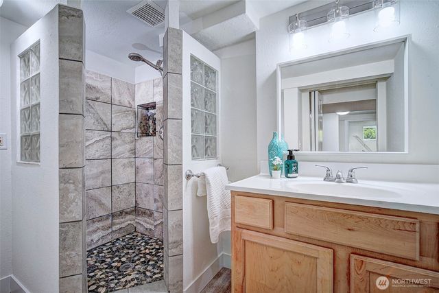 10633 21st Avenue SW, Seattle, WA 98146