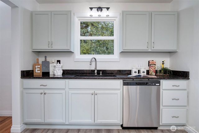 10633 21st Avenue SW, Seattle, WA 98146