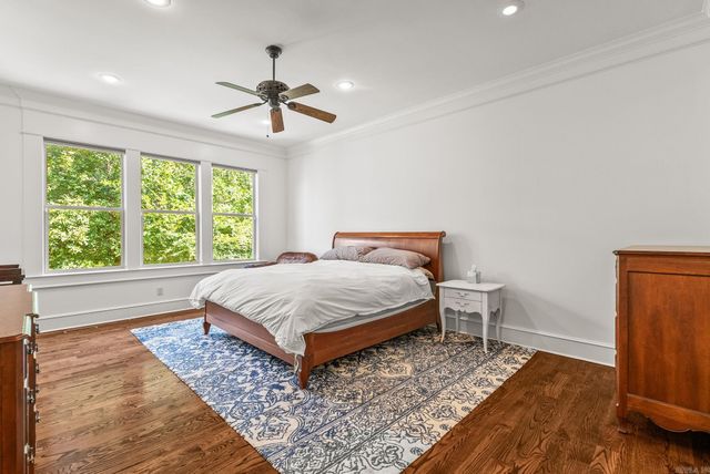 8 Ledge Rock Cove, Little Rock, AR 72211