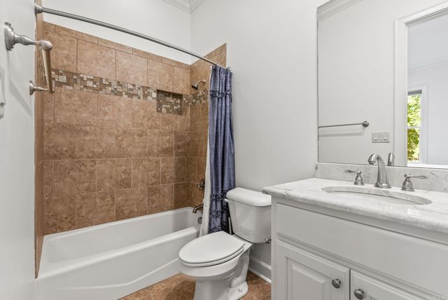 8 Ledge Rock Cove, Little Rock, AR 72211