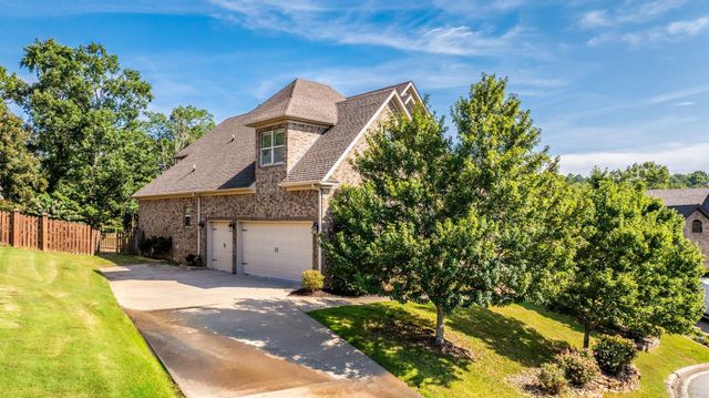 8 Ledge Rock Cove, Little Rock, AR 72211