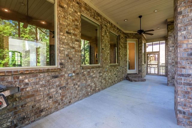 8 Ledge Rock Cove, Little Rock, AR 72211