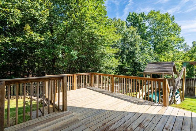 8 Ledge Rock Cove, Little Rock, AR 72211