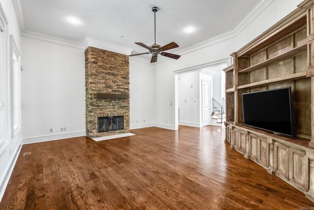 8 Ledge Rock Cove, Little Rock, AR 72211