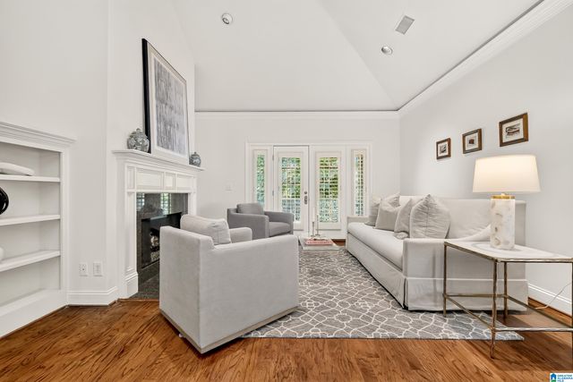 309 STRATHDON PLACE, Vestavia Hills, AL 35242