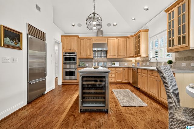 309 STRATHDON PLACE, Vestavia Hills, AL 35242