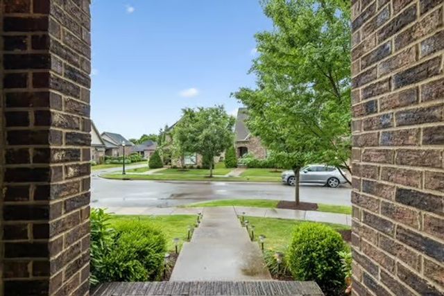 1099 Paddock Park Cir, Gallatin, TN 37066
