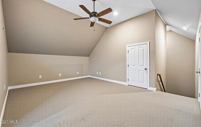 1099 Paddock Park Cir, Gallatin, TN 37066