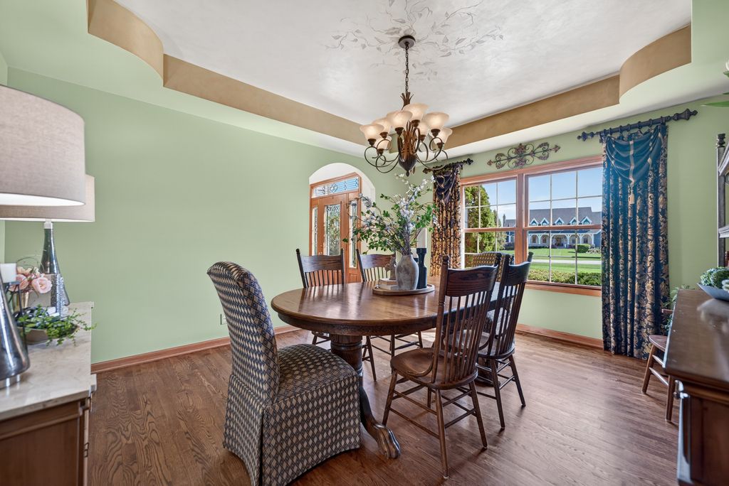 Image 11 of property listing at 6608 Erin Road, Mchenry, IL 60050
