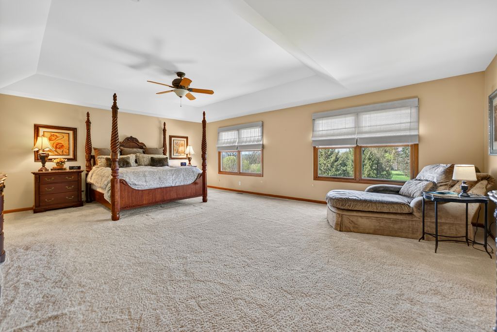 Image 14 of property listing at 6608 Erin Road, Mchenry, IL 60050