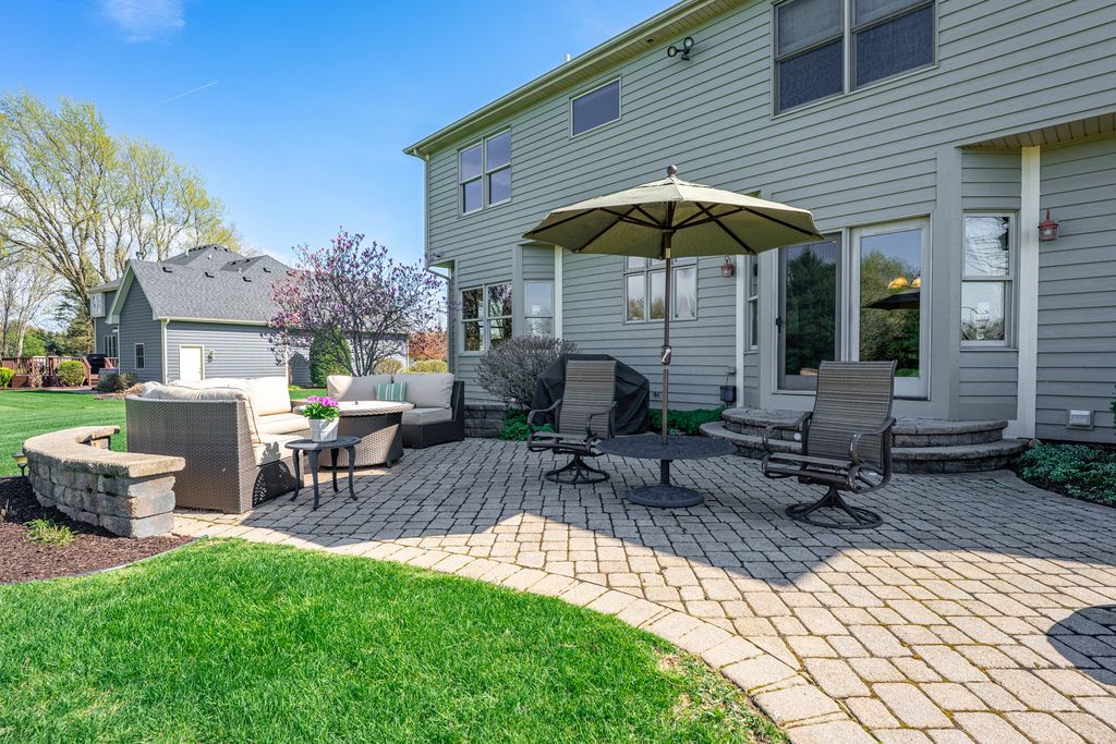 Image 22 of property listing at 6608 Erin Road, Mchenry, IL 60050