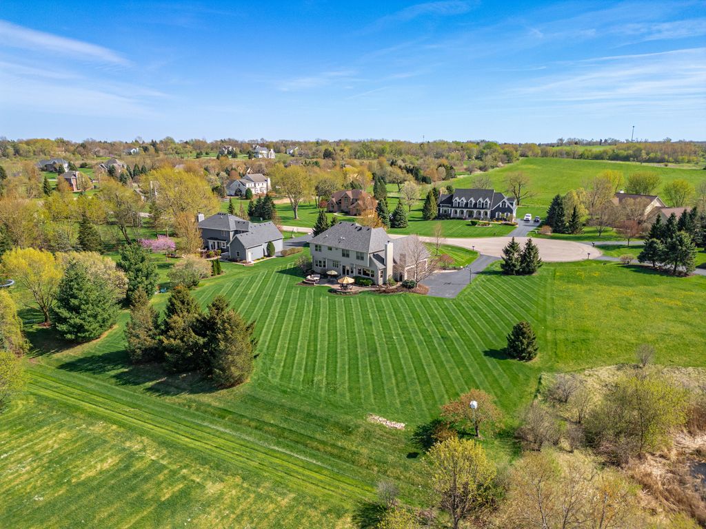 Image 27 of property listing at 6608 Erin Road, Mchenry, IL 60050