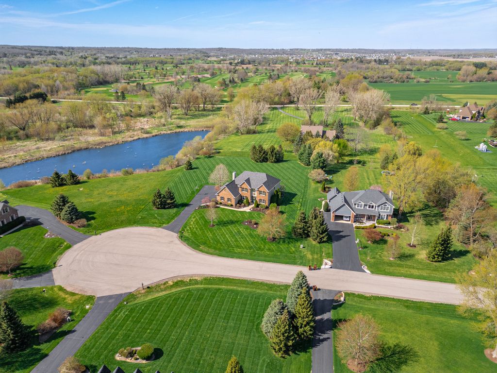 Image 28 of property listing at 6608 Erin Road, Mchenry, IL 60050