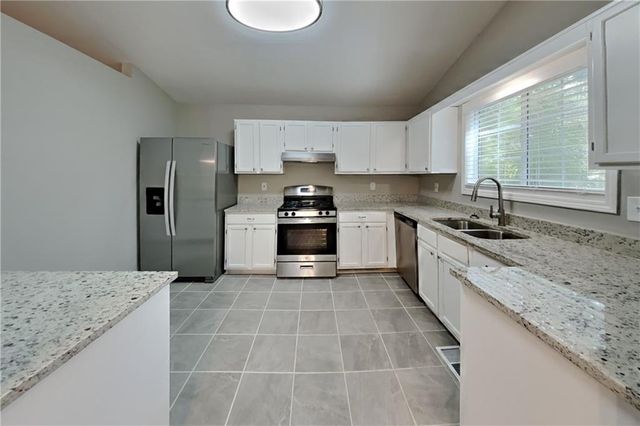 603 Brolley Court, Woodstock, GA 30189