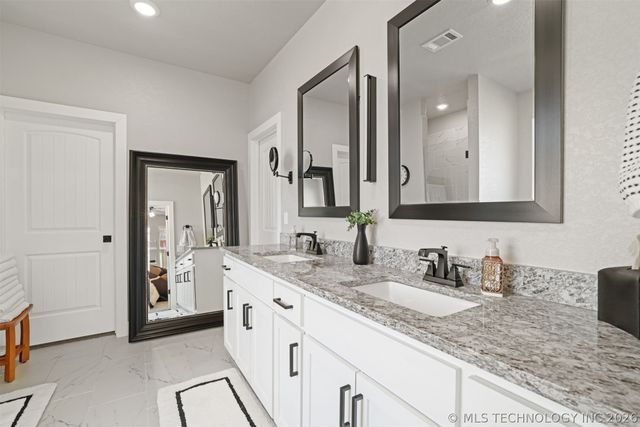 11845 Oak Ridge Drive, Kingston, OK 73439