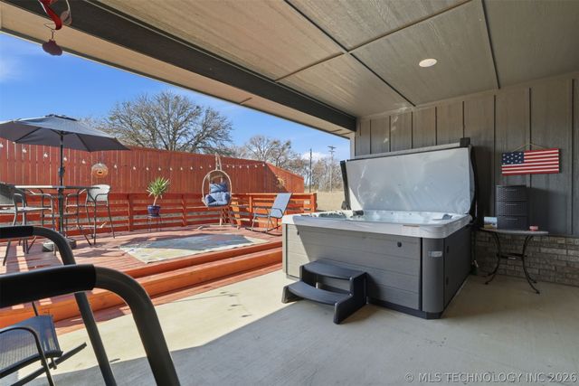 11845 Oak Ridge Drive, Kingston, OK 73439