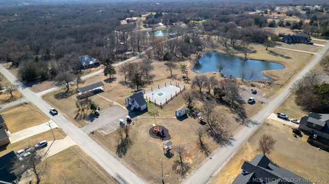 11845 Oak Ridge Drive, Kingston, OK 73439