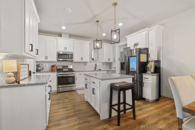 11845 Oak Ridge Drive, Kingston, OK 73439