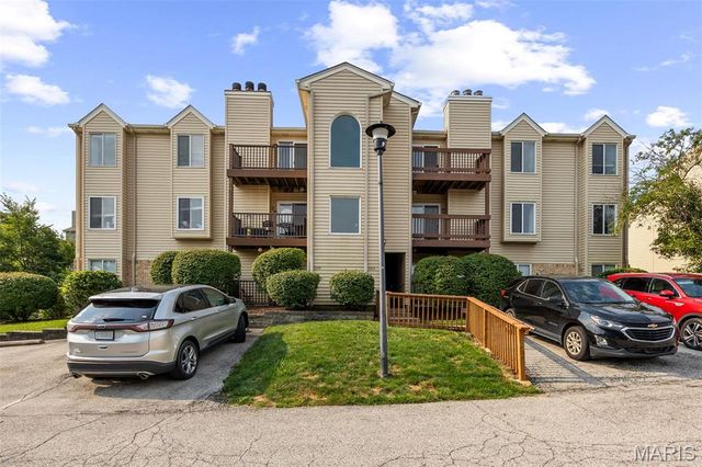 2419 Sandalwood Creek Court F, Wildwood, MO 63038