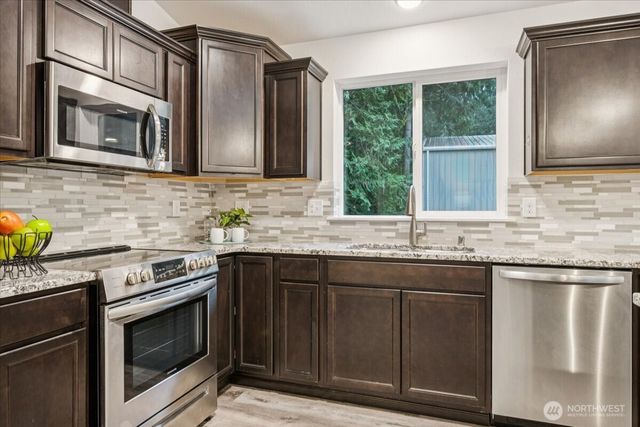 1704 186th Avenue NW, Lakebay, WA 98349