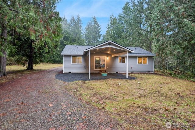 1704 186th Avenue NW, Lakebay, WA 98349