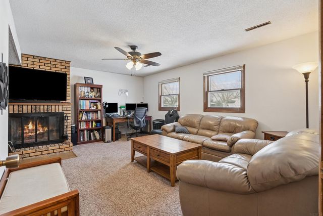 220 Terrace Drive, Independence, IA 50644