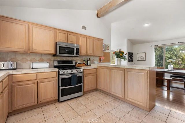 1733 Arteique Rd, Topanga, CA 90290