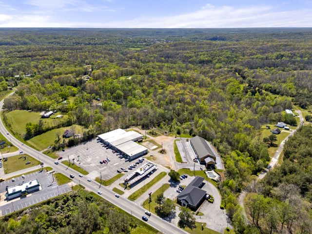 661 Highway 100, Centerville, TN 37033