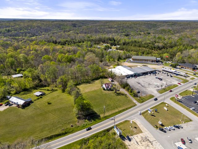 661 Highway 100, Centerville, TN 37033