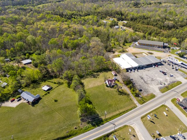 661 Highway 100, Centerville, TN 37033