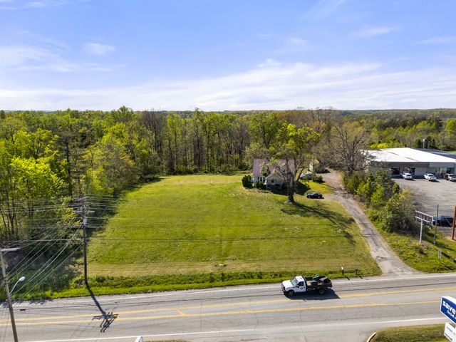 661 Highway 100, Centerville, TN 37033