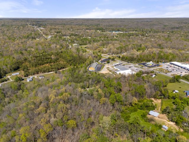 661 Highway 100, Centerville, TN 37033