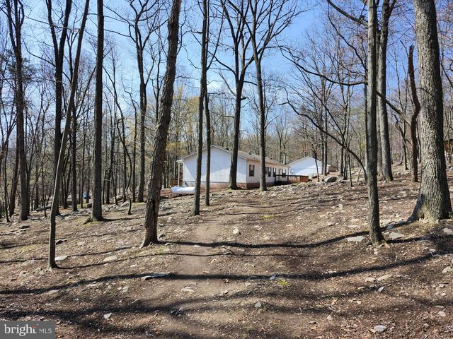 566 WILD APPLE LN, Paw Paw, WV 25434