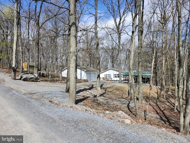 566 WILD APPLE LN, Paw Paw, WV 25434