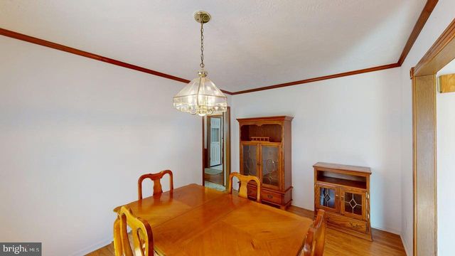 566 WILD APPLE LN, Paw Paw, WV 25434