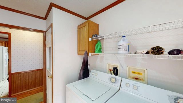 566 WILD APPLE LN, Paw Paw, WV 25434