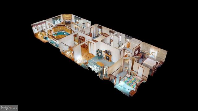 566 WILD APPLE LN, Paw Paw, WV 25434