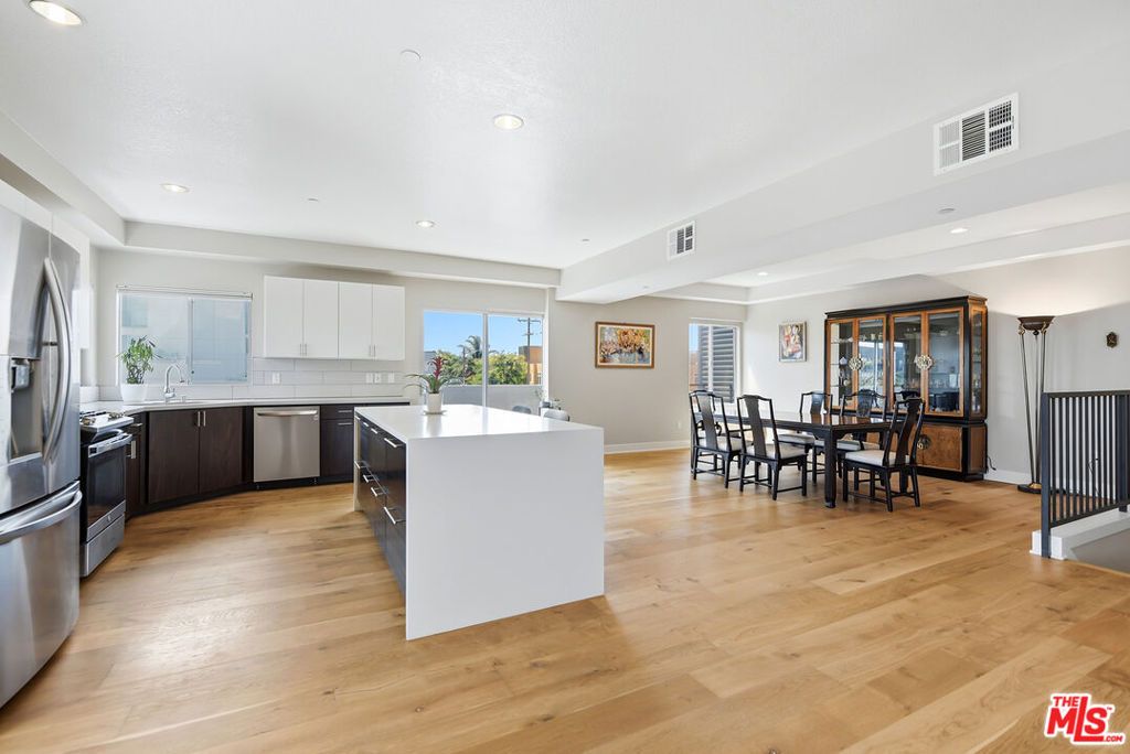 13337 Beach Avenue 403, Los Angeles, CA 90292 — photo 5