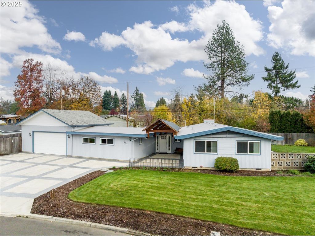 1637 LARKSPUR Loop, Eugene, OR 97401
