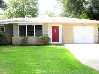 2809 Rosadele Street, La Marque, TX 77568