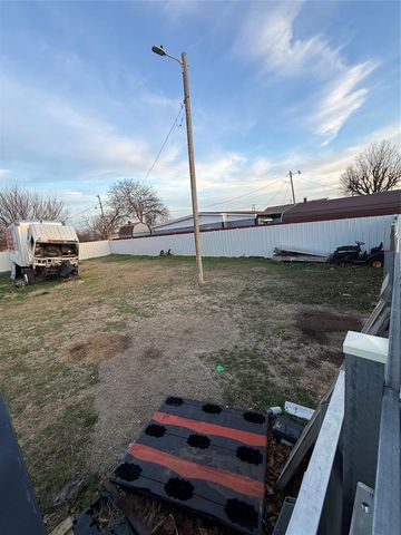 1136 N Independence Avenue, Oklahoma City, OK 73107