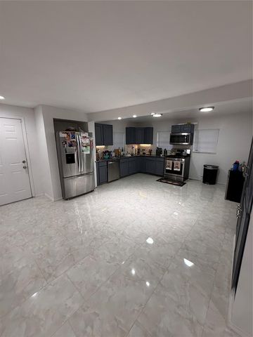 1136 N Independence Avenue, Oklahoma City, OK 73107