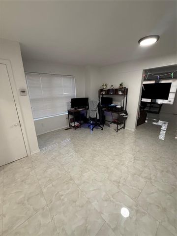 1136 N Independence Avenue, Oklahoma City, OK 73107