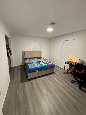 1136 N Independence Avenue, Oklahoma City, OK 73107