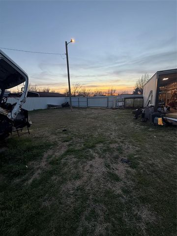 1136 N Independence Avenue, Oklahoma City, OK 73107