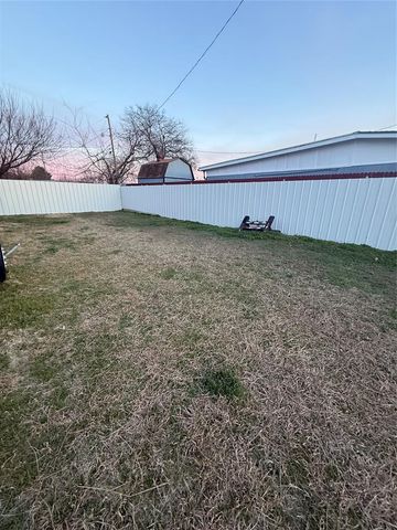 1136 N Independence Avenue, Oklahoma City, OK 73107