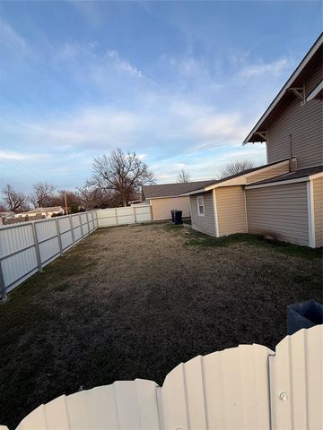 1136 N Independence Avenue, Oklahoma City, OK 73107